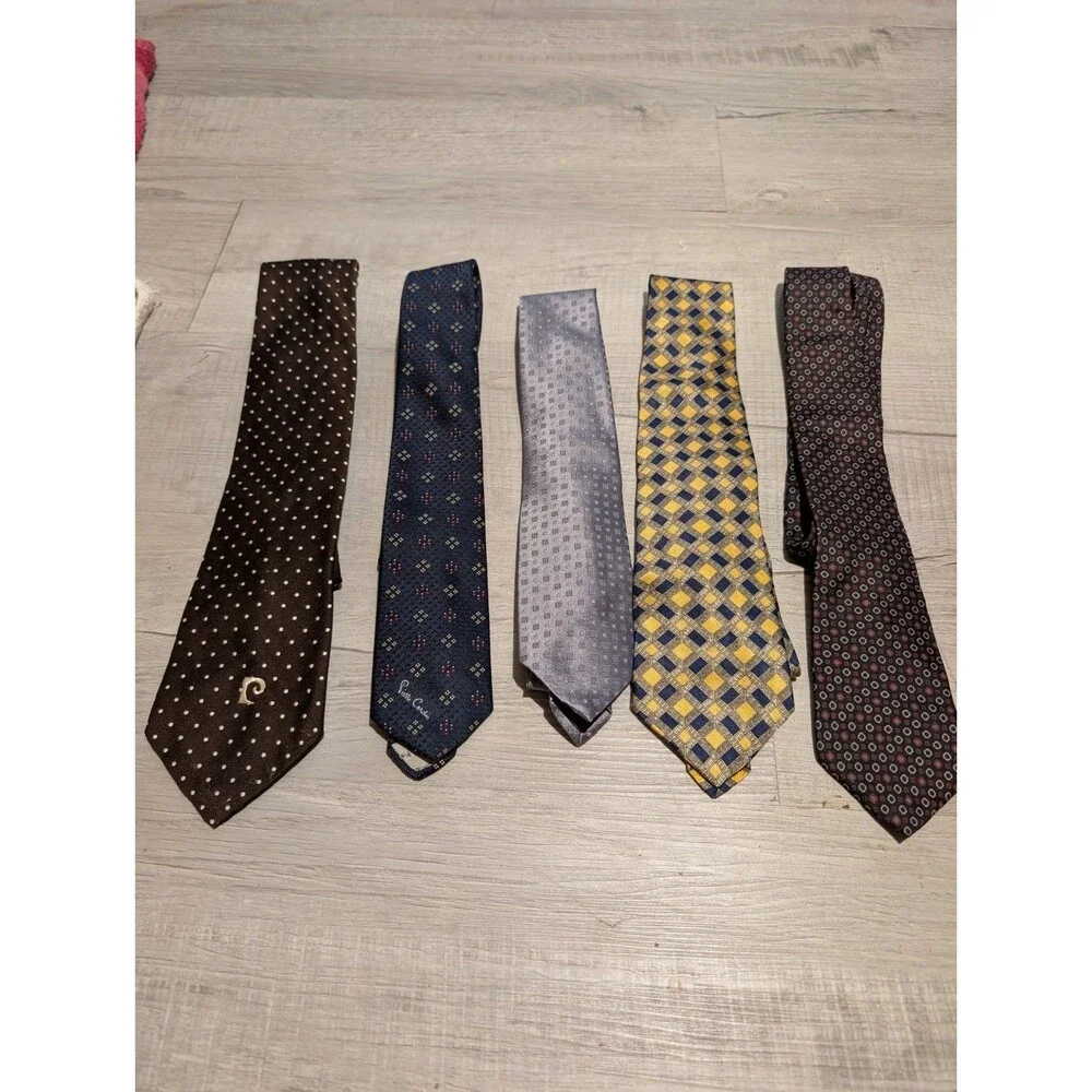 LOT OF 5 VINTAGE ties Bert Pulitzer John Henry resilio 2 Pierre Cardin
